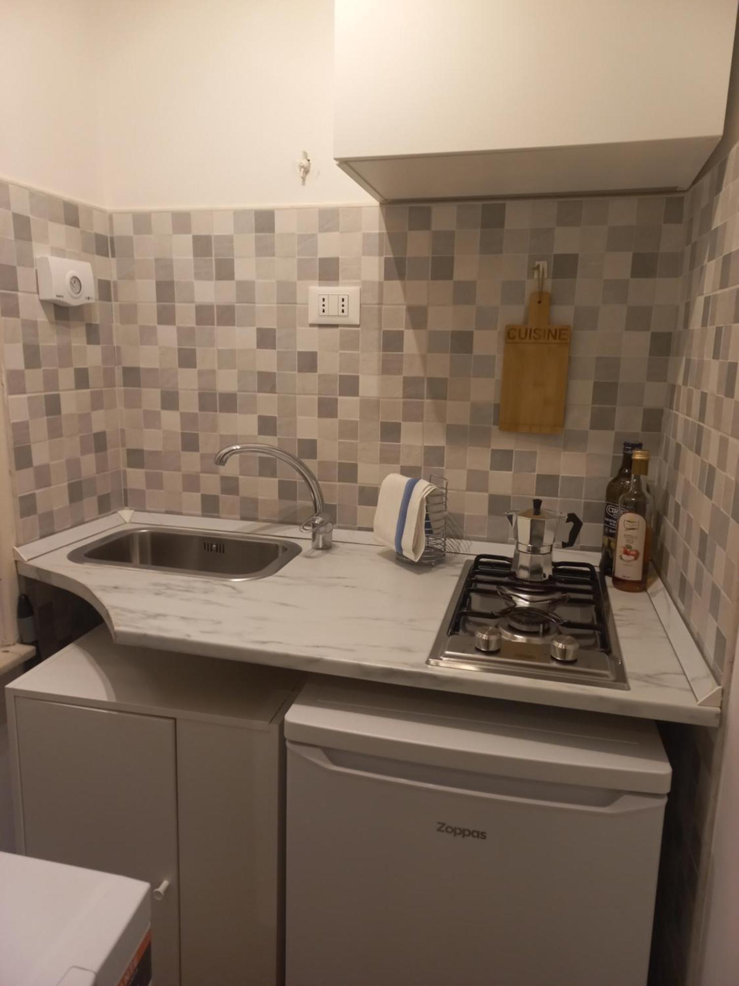 Monolocale Suite Con Terrazzino 罗马 外观 照片